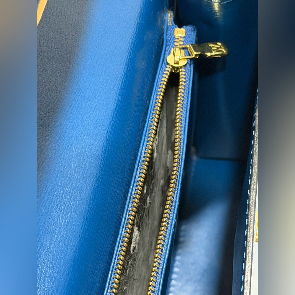 Louis‎ Vuitton Epi Malesherbes Blue Leather - Picture 9 of 12